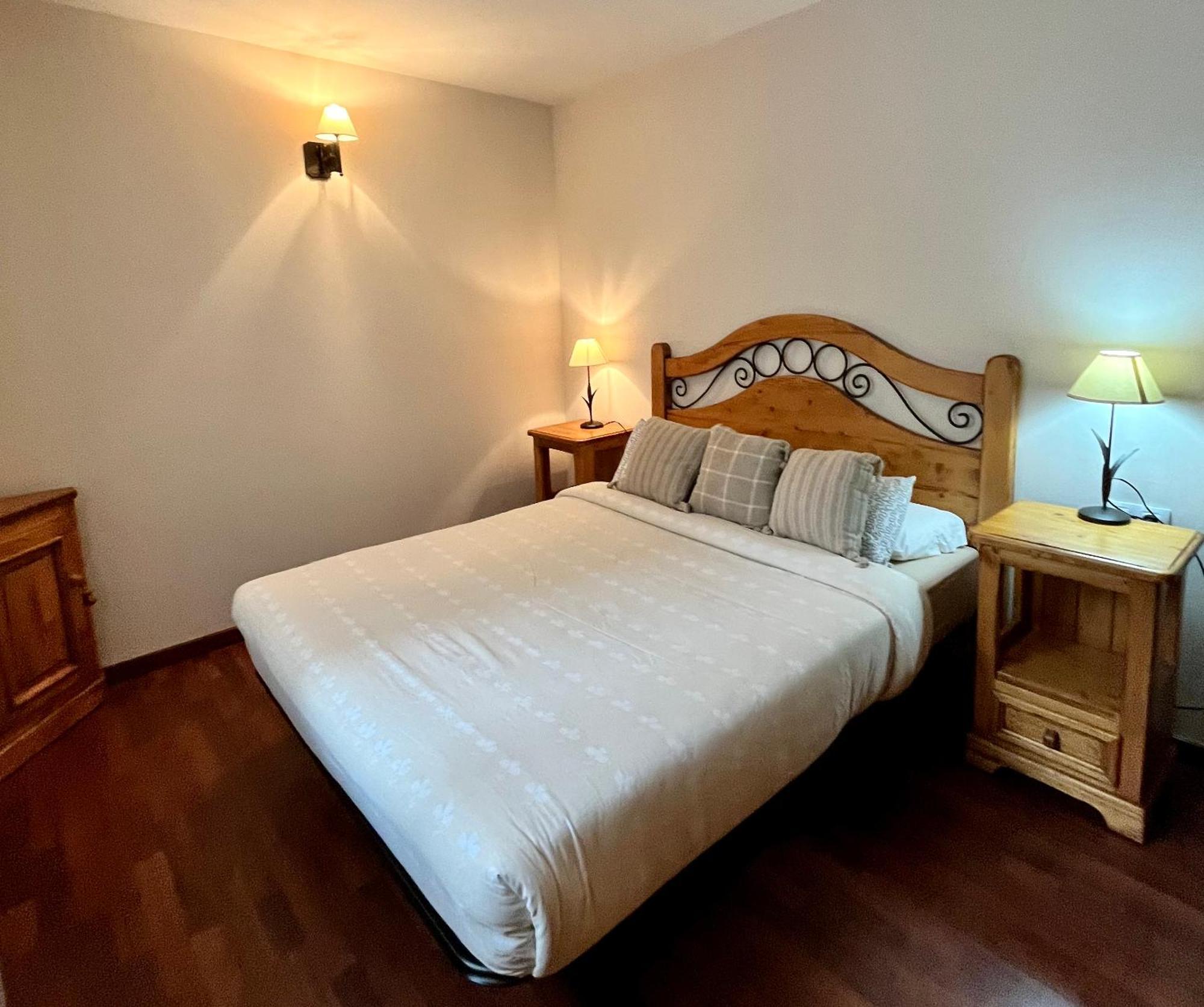 Luxury House Valencia D'Aneu Daire Dış mekan fotoğraf