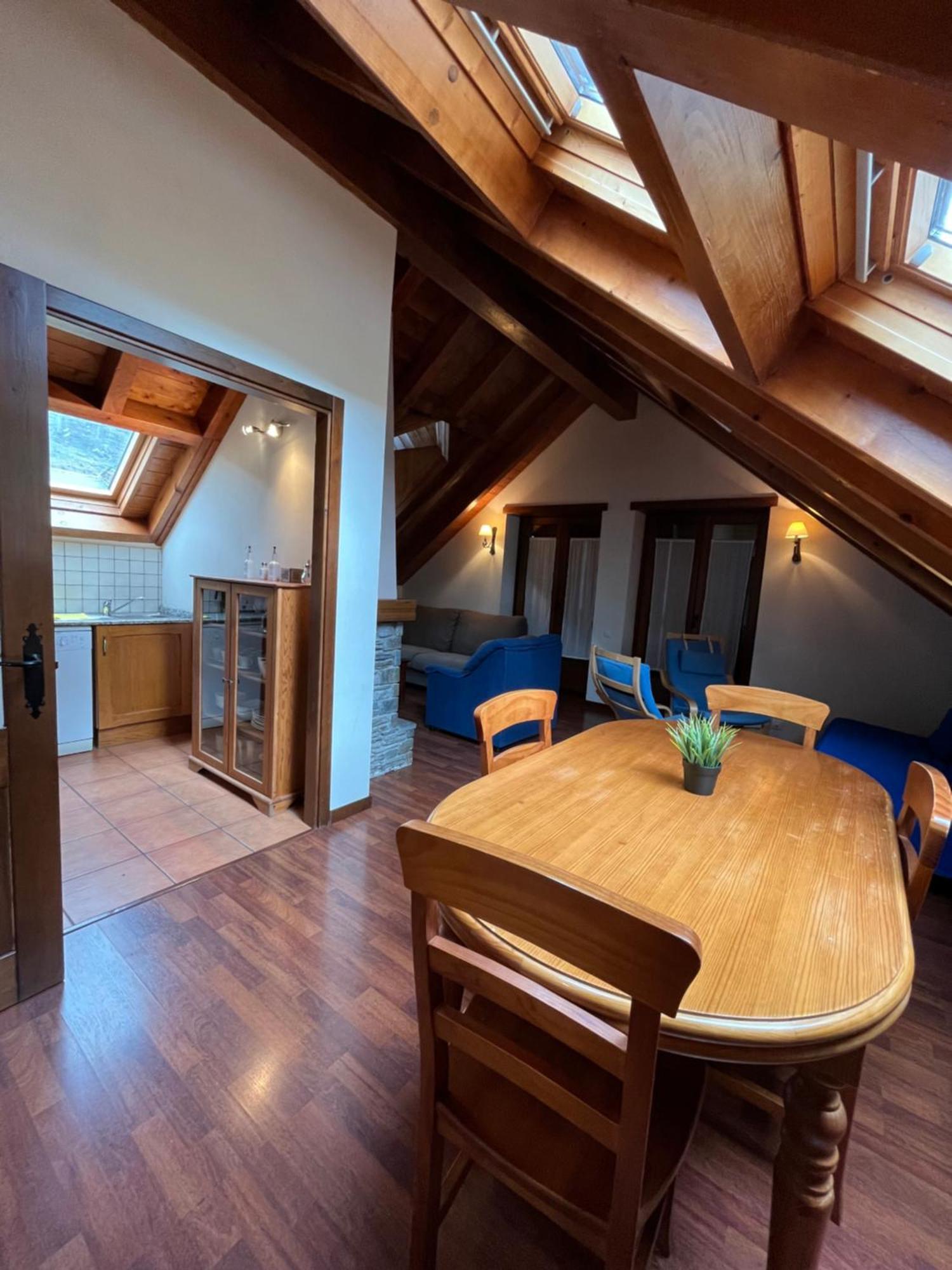 Luxury House Valencia D'Aneu Daire Dış mekan fotoğraf