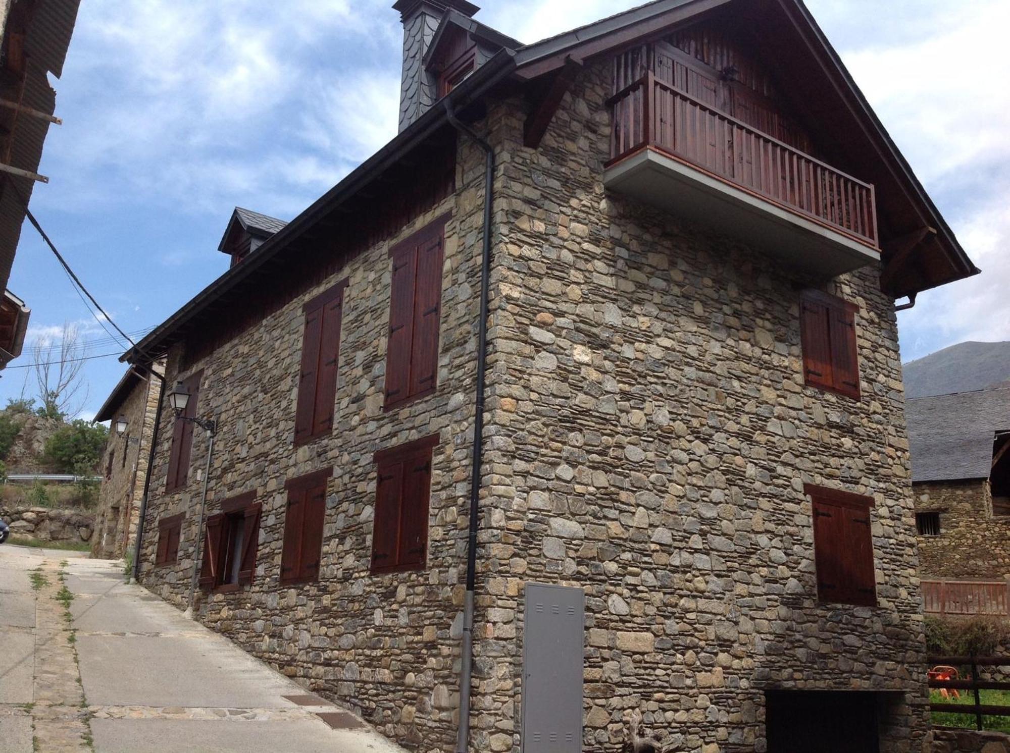 Luxury House Valencia D'Aneu Daire Dış mekan fotoğraf