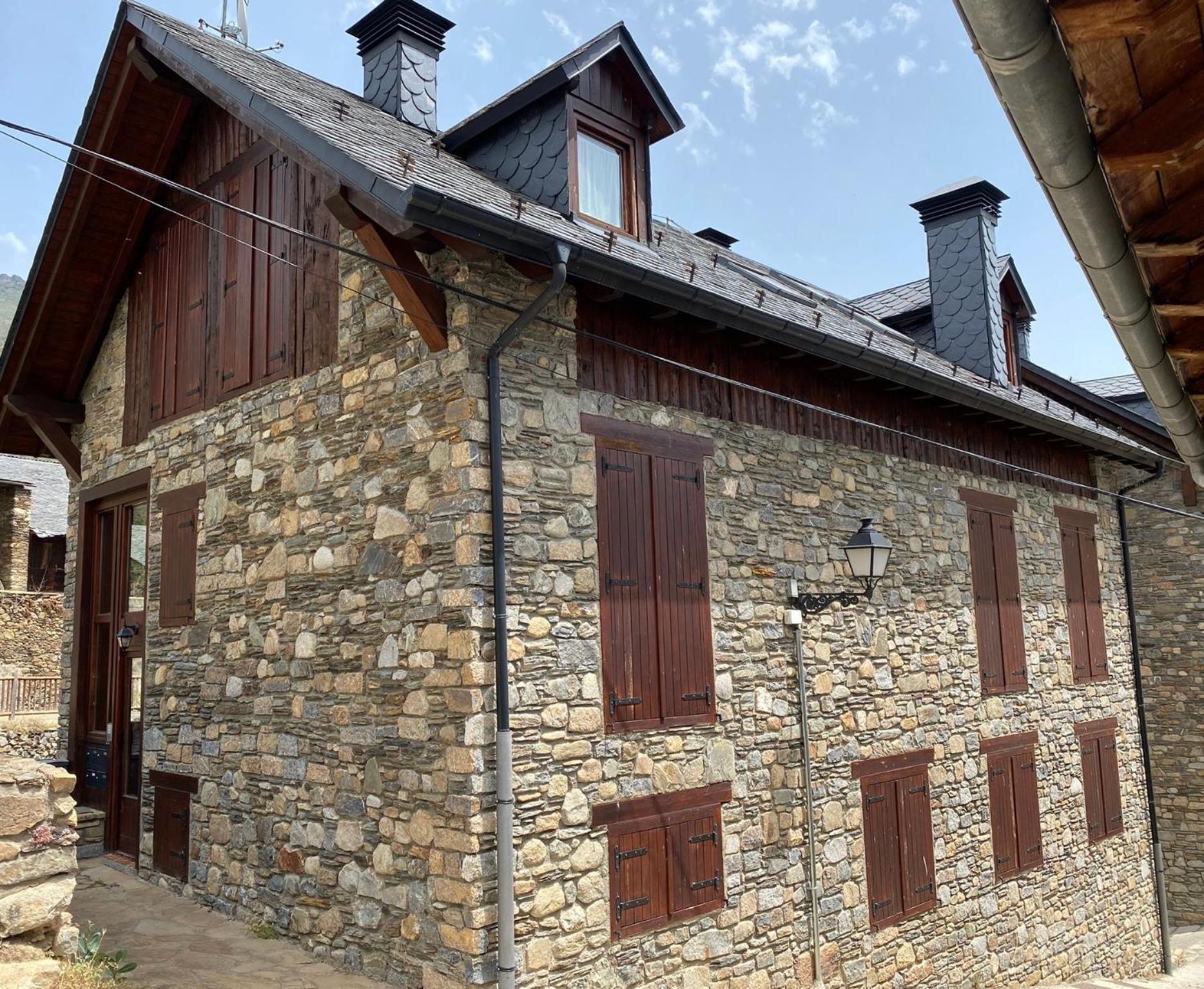 Luxury House Valencia D'Aneu Daire Dış mekan fotoğraf